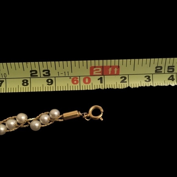 Vintage Faux Pearl Necklace - Picture 6 of 7